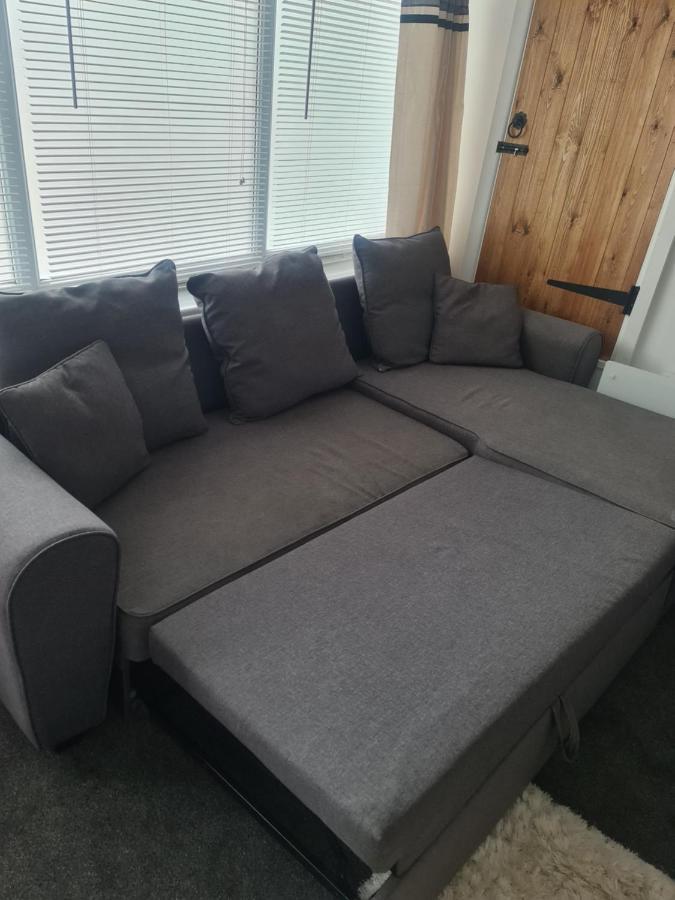 מילפורד הייבן Beautiful Studio Apartment מראה חיצוני תמונה